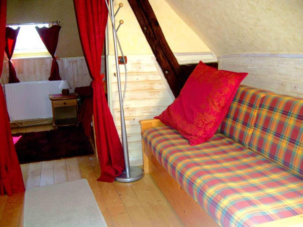 Chambres D'Hotes Les Pensees Douces Осер Номер фото