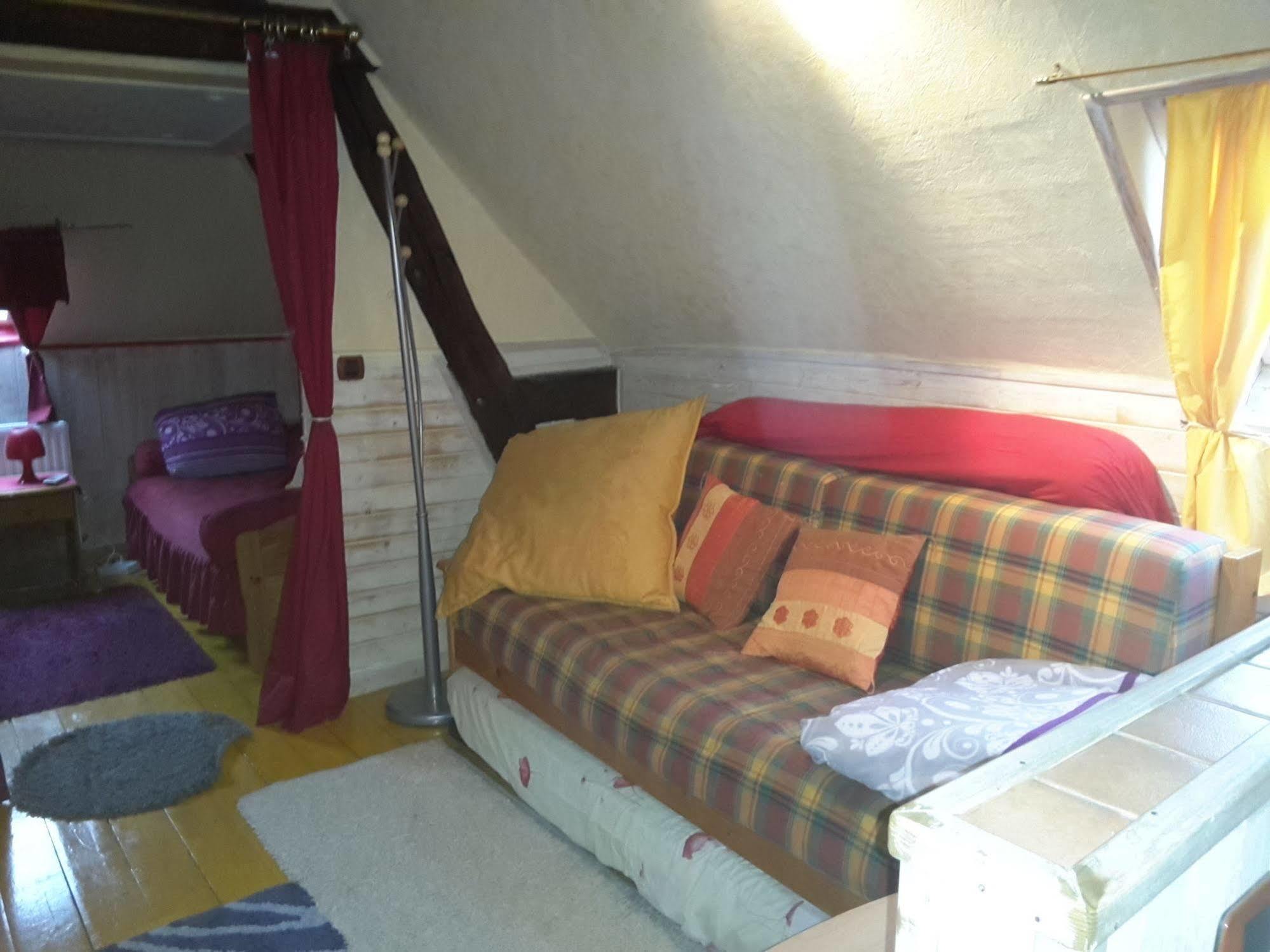 Chambres D'Hotes Les Pensees Douces Осер Экстерьер фото
